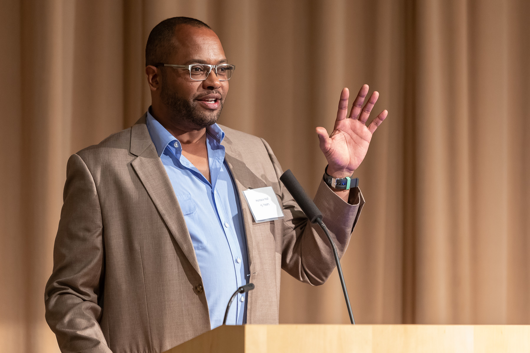 Horace Hall, associate professor of policy studies and research in the College of Education, reflects on his 15 years at DePaul during the annual Distinguished Service Awards luncheon. (DePaul University/Jeff Carrion)